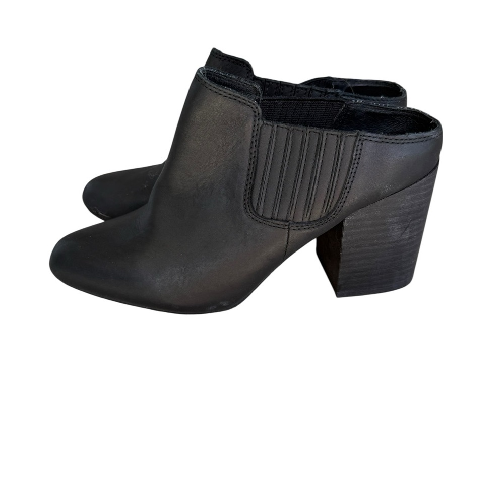 Me too Adam Tucker Black Women's Block Heel Shoes 10
